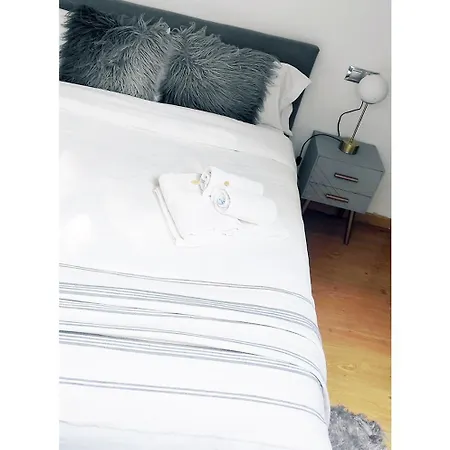 Preciosas Vistas Y A Estrenar En El Casco Viejo Centro Ciudad ヴィーゴ